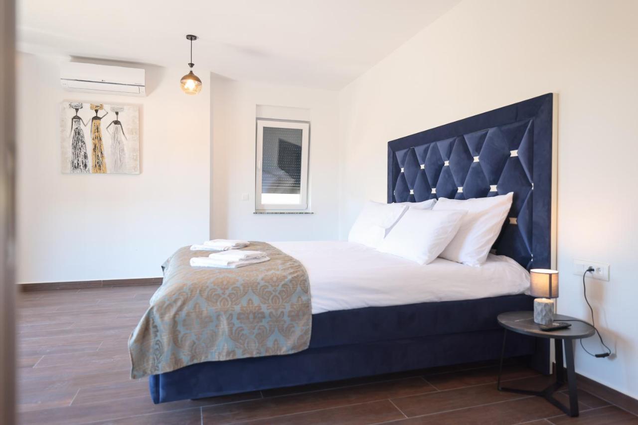 Rhapsody in Green - Luxury villa in Zadar Crno Buitenkant foto